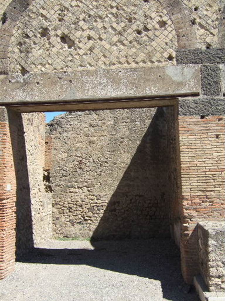 VII.9.11 Pompeii. September 2005. Looking east at entrance doorway.