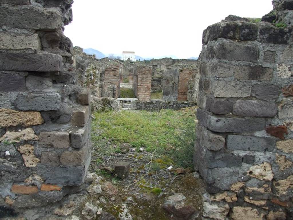 VII.9.47 Pompeii.  March 2009.  Entrance to servants dormitory, looking east.