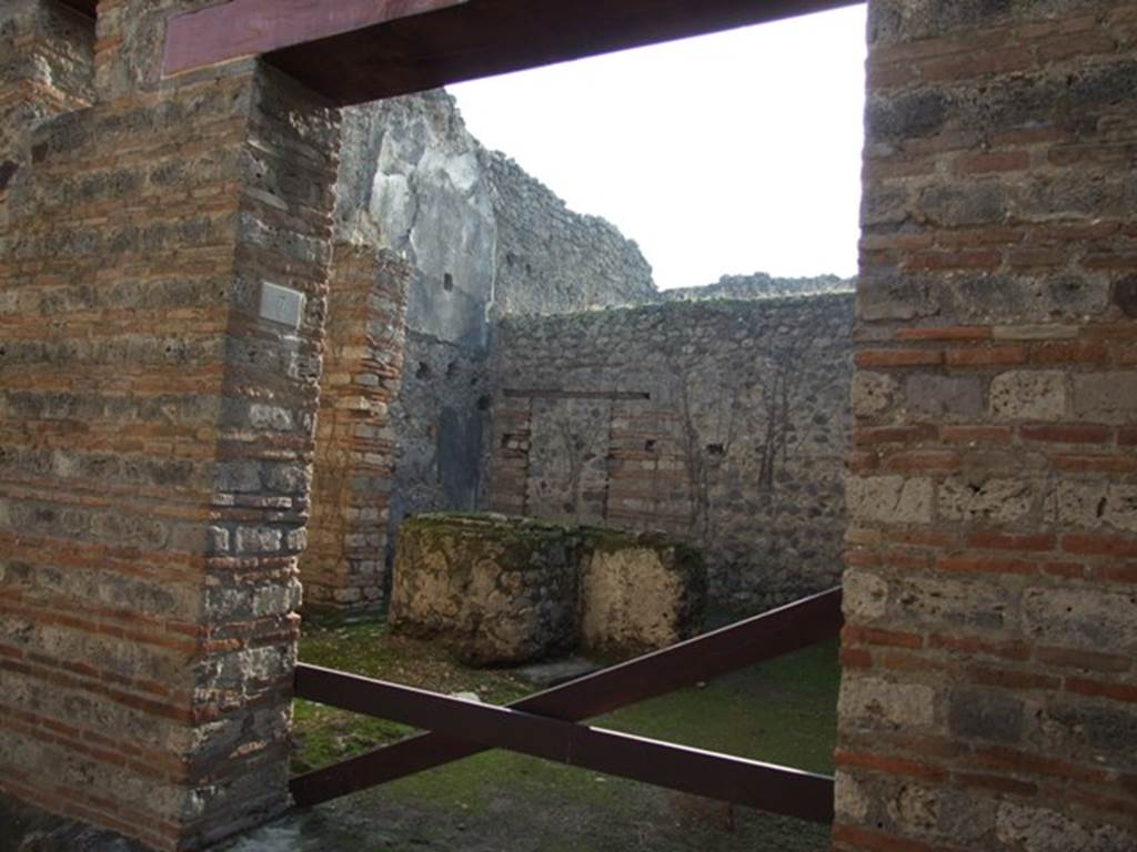 VII.11.7 Pompeii. December 2007. Entrance doorway.