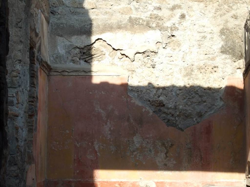VII.12.23 Pompeii. December 2007. West side of fauces. According to Eschebach, this may have been the site of the steps to the upper floor, with latrine beneath.
See Eschebach, L., 1993. Gebäudeverzeichnis und Stadtplan der antiken Stadt Pompeji. Köln: Böhlau.(p.330)
