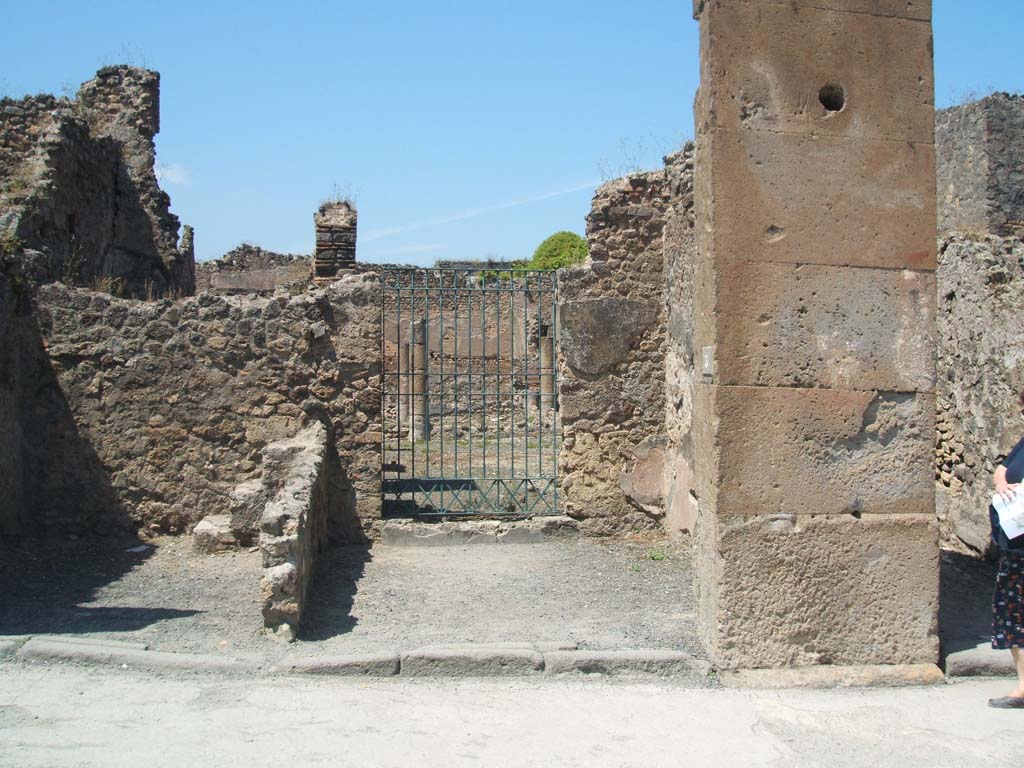 VII.13.3 Pompeii. December 2005. Looking north-east towards entrance, in centre.