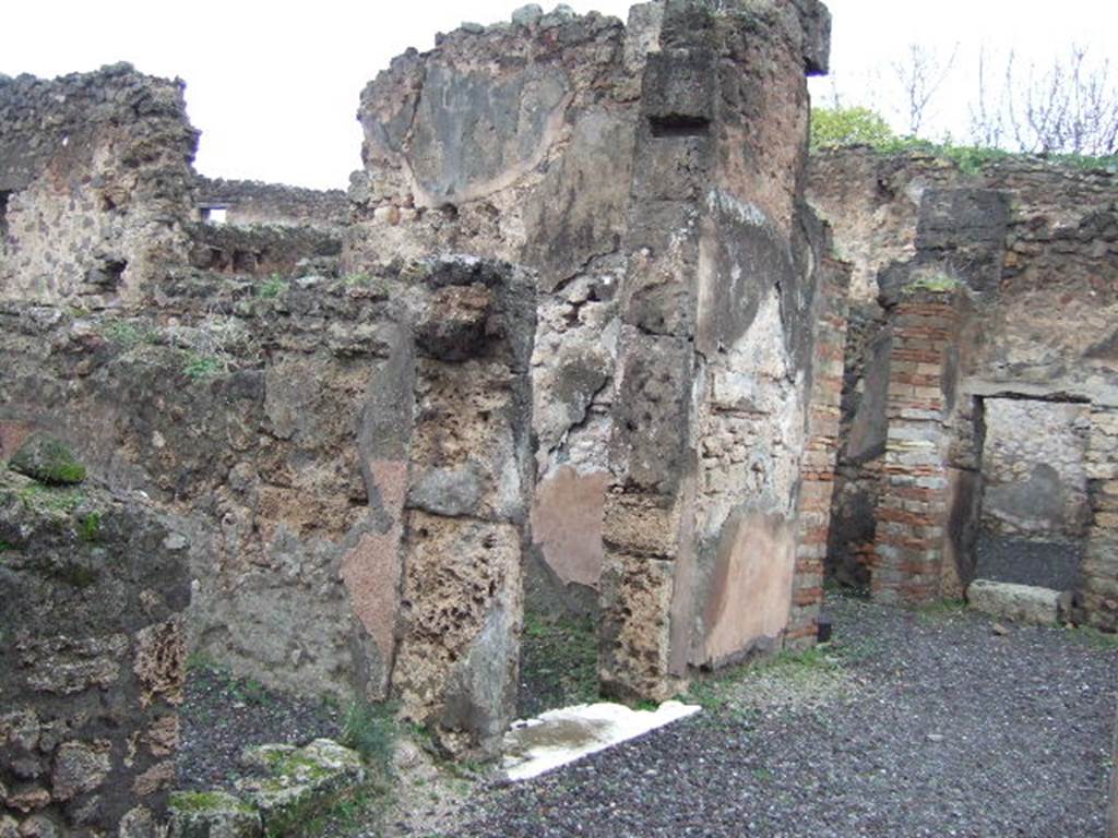VII.13.8 Pompeii. December 2005. West side of atrium with doorway to triclinium leading to garden, cubiculum and ala.