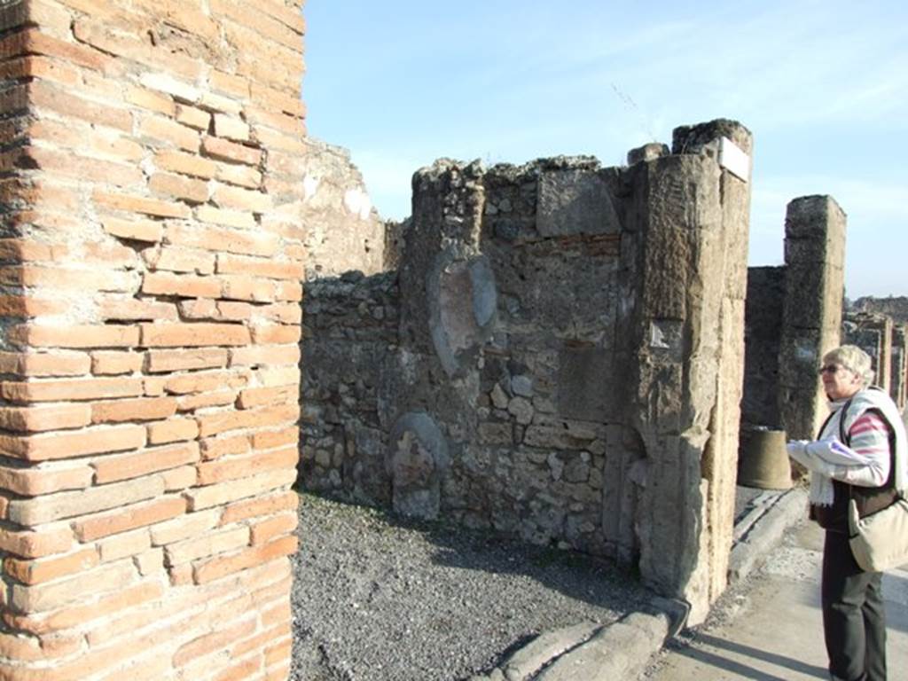 VII.14.1 Pompeii. December 2007. Looking east across entrance doorway.