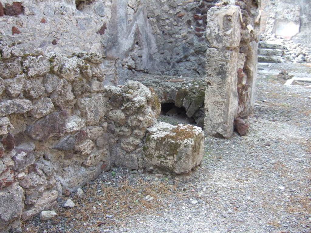 VII.15.9 Pompeii. September 2005. Doorway to kitchen and latrine on south side of entrance corridor.