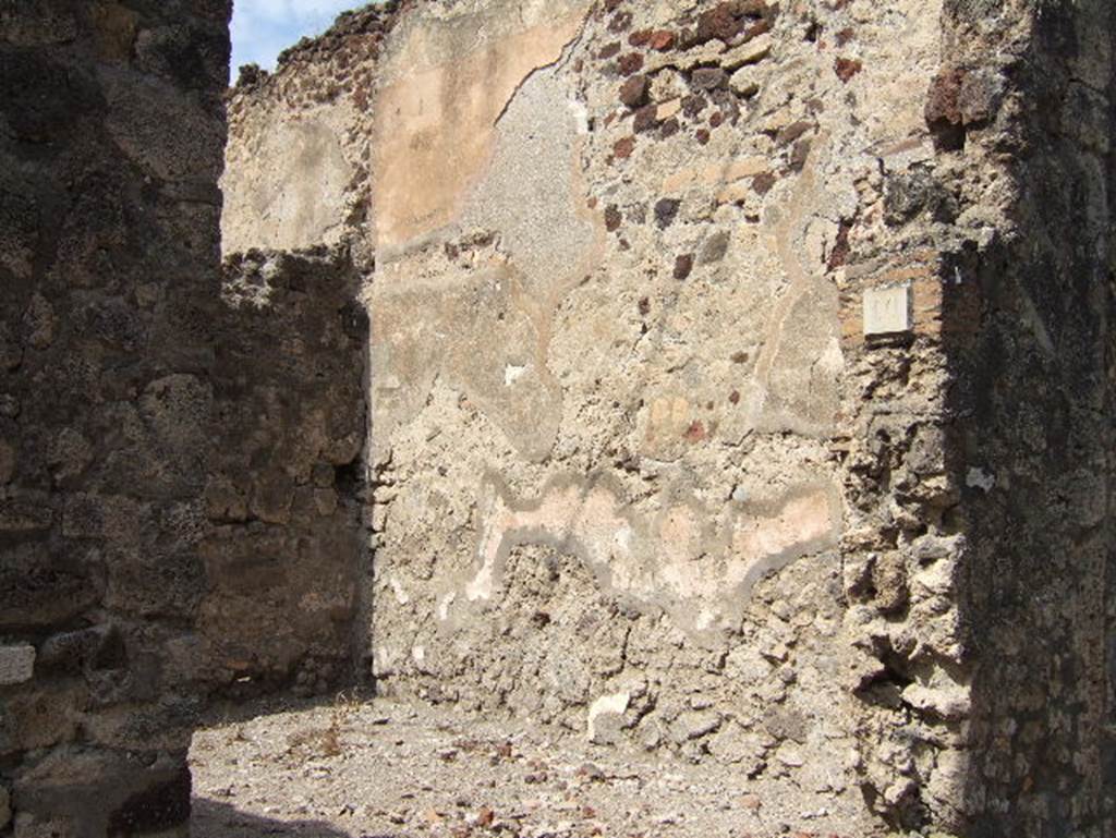VII.15.10 Pompeii. September 2005. Entrance doorway, looking north-west.
