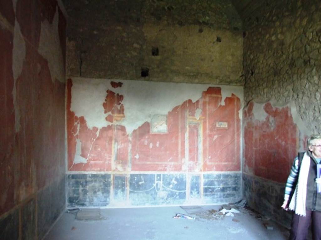 VII.16.17-22 Pompeii. December 2007. East wall with wall painting of Narcissus.