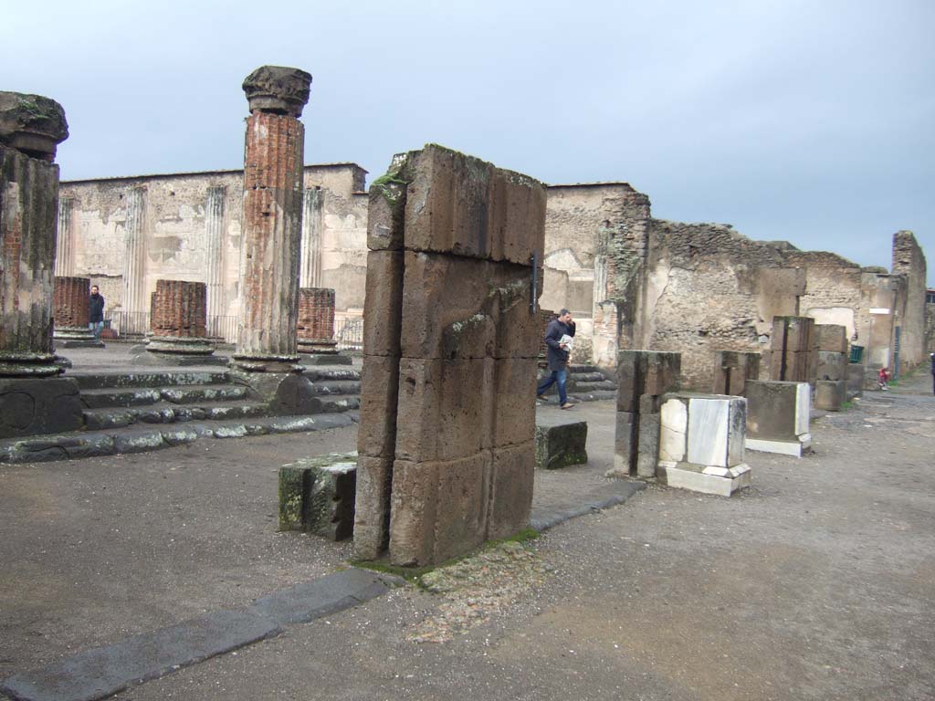 VIII.1.1 Pompeii. December 2018. Looking west to Basilica. Photo courtesy of Aude Durand.