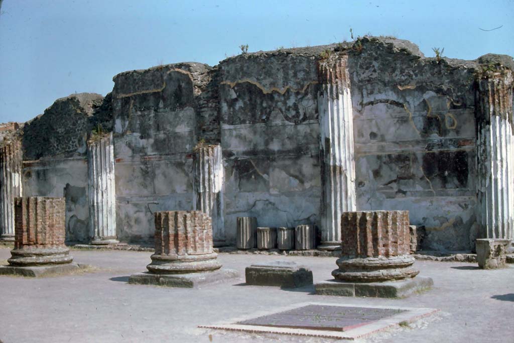 VIII.1 Pompeii. October 2001.Basilica, looking towards west end. Photo courtesy of Peters Woods.
