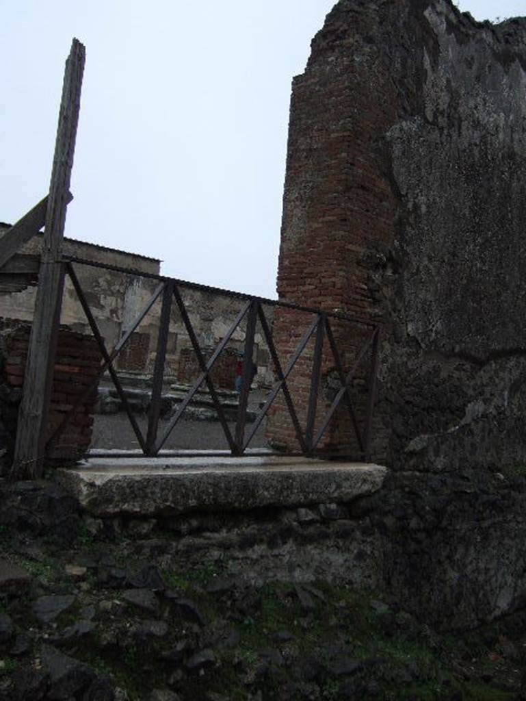 VIII.1.6 Pompeii. December 2005. Entrance doorway.