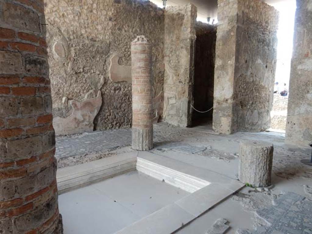 VIII.2.1 Pompeii. May 2018. Looking west across atrium towards doorway to room in north-west corner. Photo courtesy of Buzz Ferebee.
