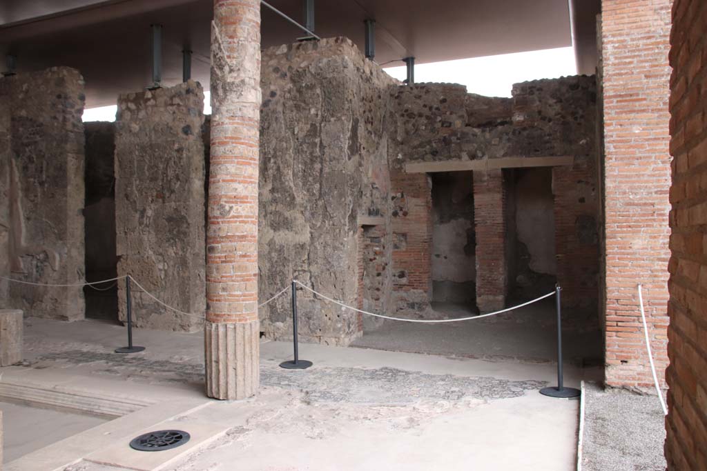 VIII.2.1 Pompeii. October 2020. Looking east across atrium, towards ala with two doorways into cupboards, on right.
Photo courtesy of Klaus Heese.
