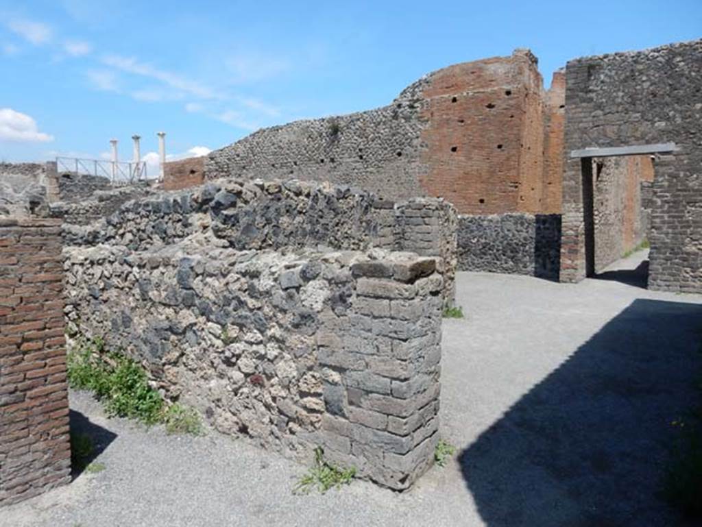 VIII.2.3 Pompeii. May 2018. North end of passageway, looking west towards turn to south. Photo courtesy of Buzz Ferebee.