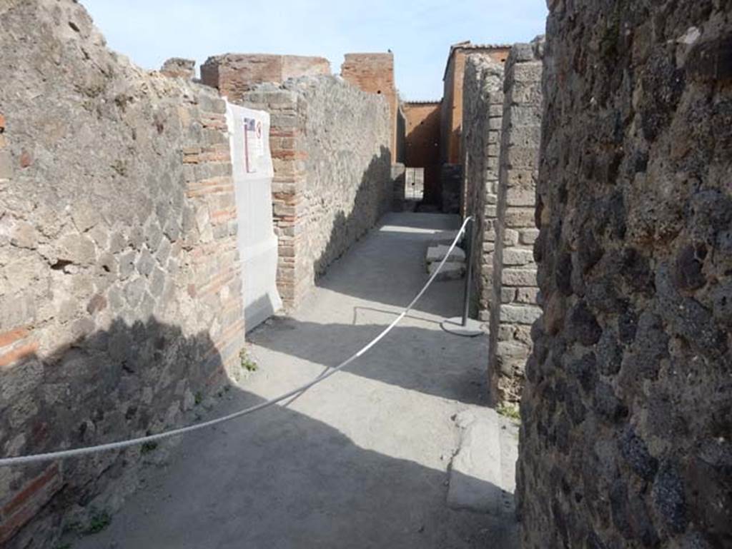 VIII.2.7/13/14 Pompeii. May 2017. Deposits in passageway, near doorway to VIII.2.13.
Photo courtesy of Buzz Ferebee.
