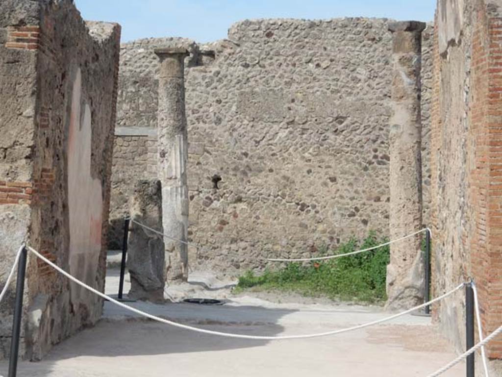 VIII.2.13 Pompeii. May 2018. Tablinum, south wall. Photo courtesy of Buzz Ferebee