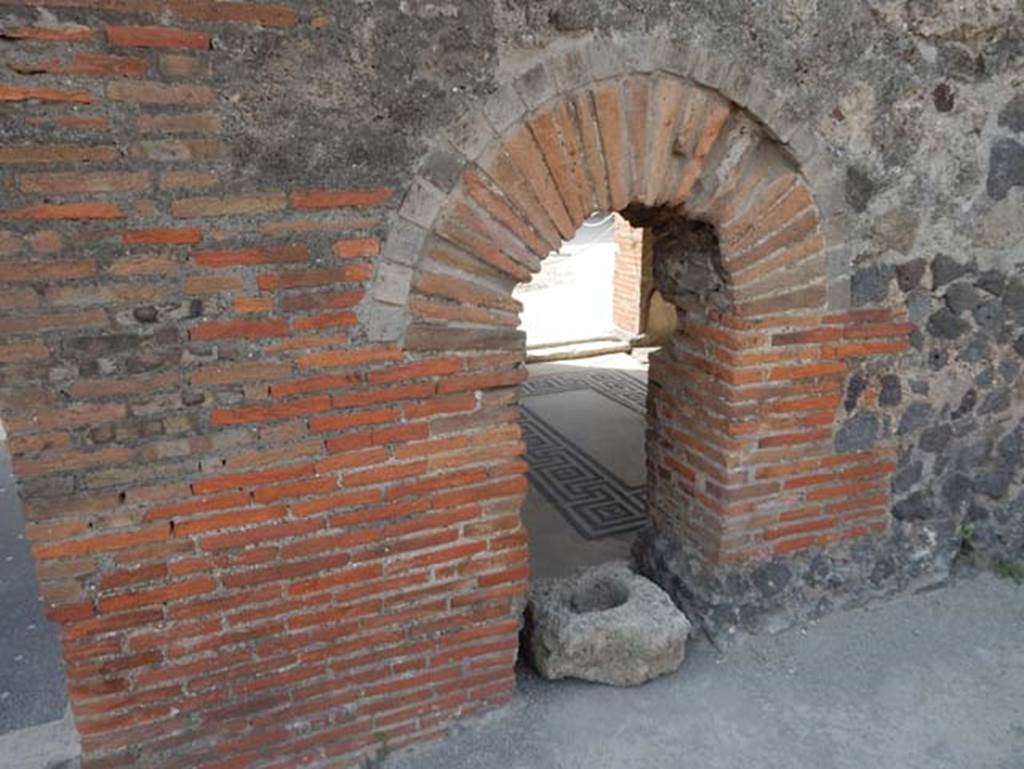 VIII.2.14 Pompeii. October 2020. Looking south through arched opening into cubiculum of VIII.2.16. Photo courtesy of Klaus Heese.