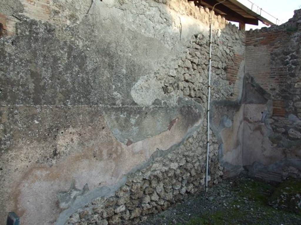 VIII.3.7 Pompeii.  Shop.  December 2007.    East wall.