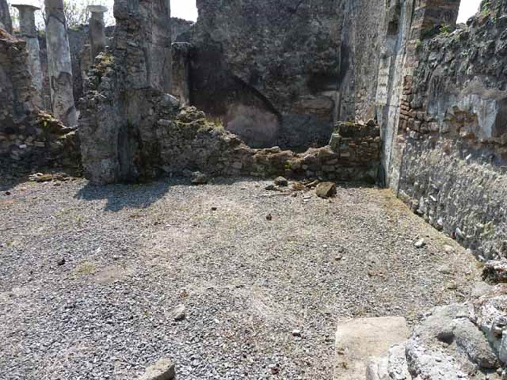 VIII.3.31 Pompeii. May 2010. Looking south. In the foreground, the site of the rear room of VIII.3.28, linking to VIII.3.31 by a doorway in the now fallen east wall .Taken from VIII.3.28. In the background, the rooms are part of VIII.3.27.