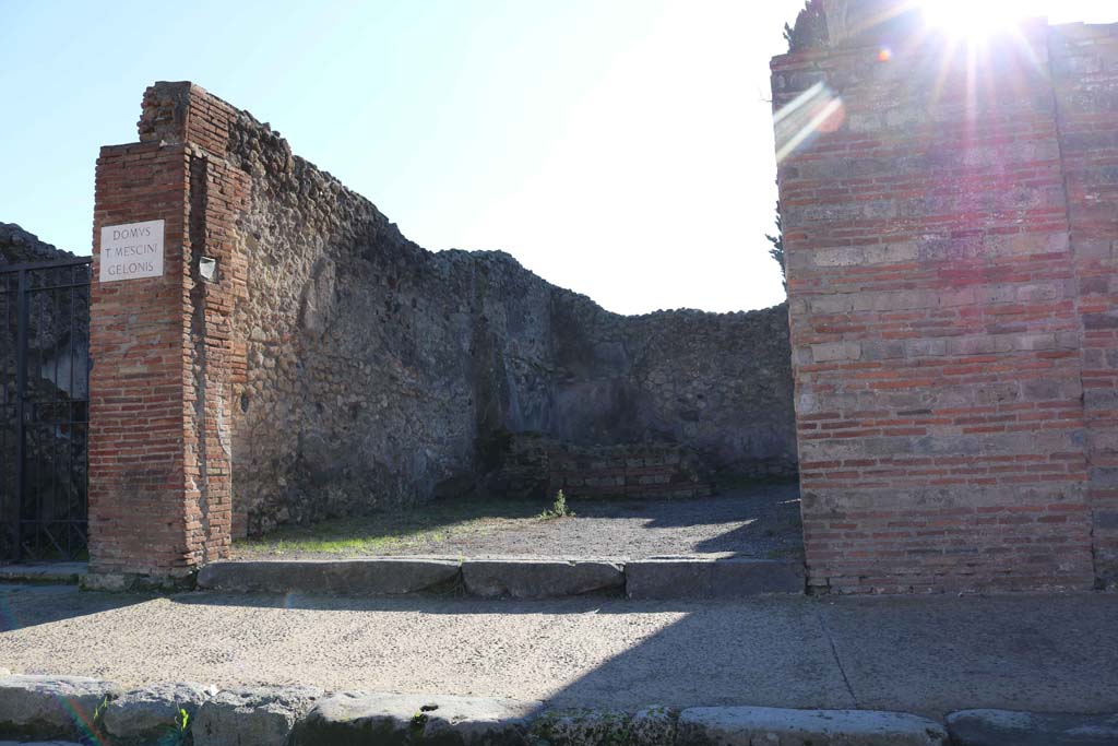 VIII.4.8 Pompeii. December 2018. Looking south to entrance doorway. Photo courtesy of Aude Durand.