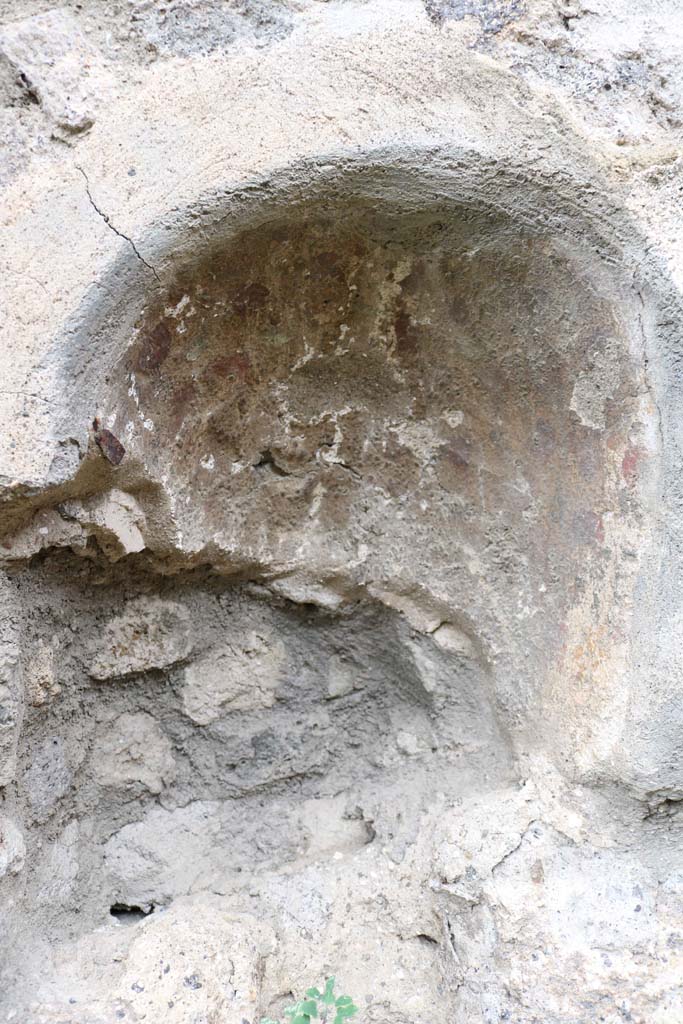 VIII.4.12, Pompeii. December 2018. Detail of niche. Photo courtesy of Aude Durand.

