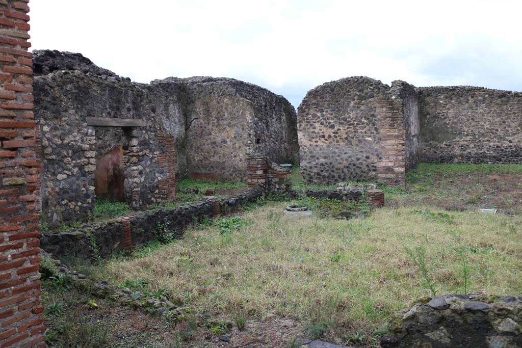 VIII.4.12, Pompeii. December 2018. Looking south-east across garden peristyle. Photo courtesy of Aude Durand.