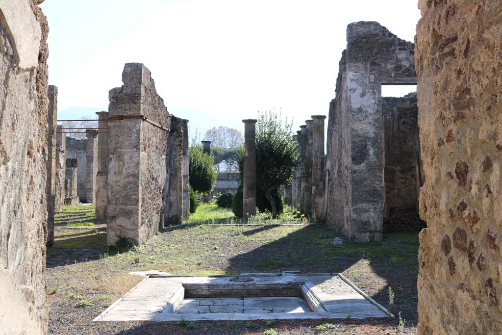 VIII.4.15 Pompeii December 2018. Looking south from entrance corridor. Photo courtesy of Aude Durand.