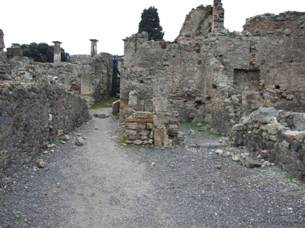 VIII.4.22 Pompeii.  Shop and rooms.   December 2007.  Looking west across shop to two small rooms at rear.