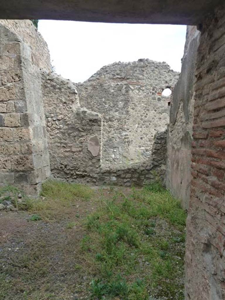 VIII.4.37 Pompeii. September 2015. Looking east in triclinium.