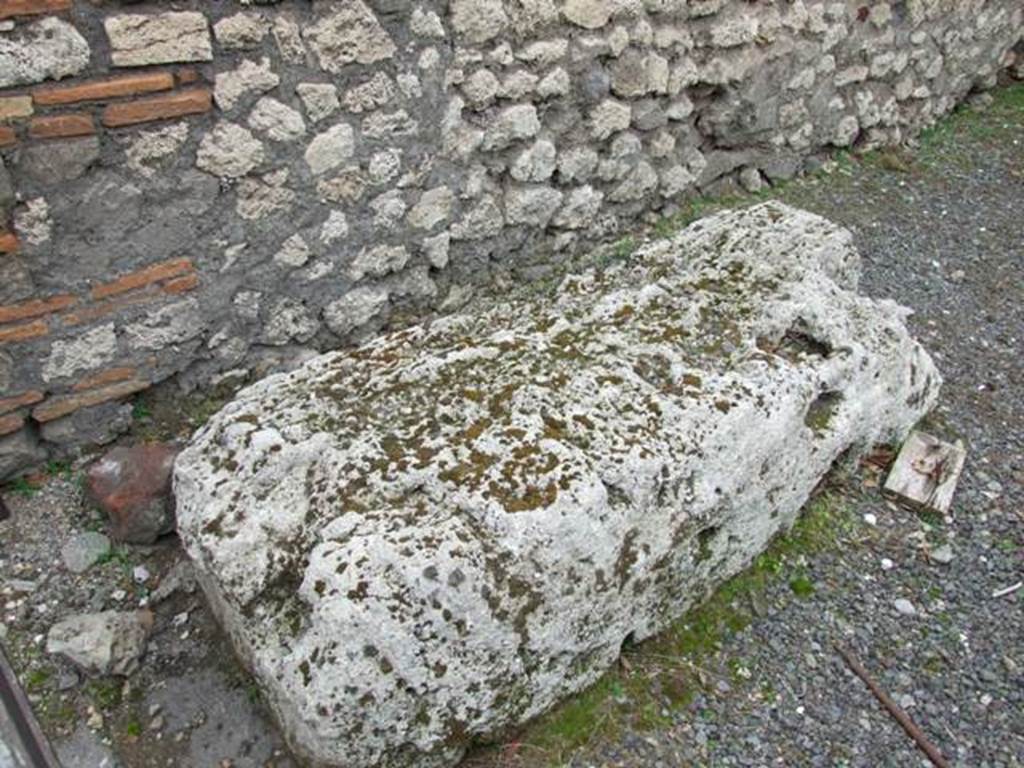 VIII.4.38 Pompeii. December 2007.  Limestone slab or podium?.