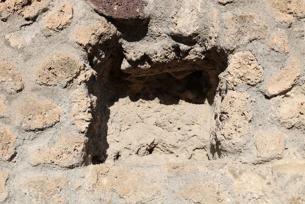 VIII.4.46 Pompeii. December 2018. Recess/niche in north wall of rear room. Photo courtesy of Aude Durand.