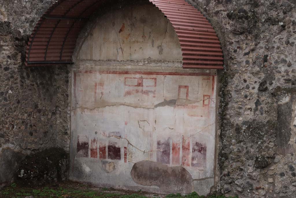 VIII.5.2 Pompeii. October 2020. Room 8, painted plaster on the south wall of an oecus, at rear of peristyle garden. 
Photo courtesy of Klaus Heese.
