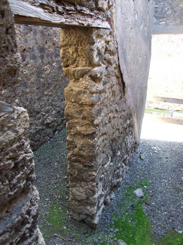 VIII.5.9 Pompeii.  March 2009.  Doorway to Room 14. Small room.