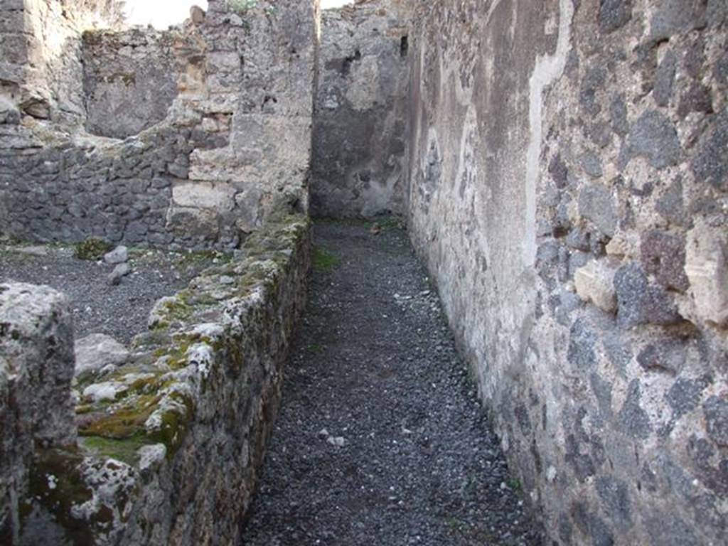 VIII.5.21 Pompeii. December 2007. Corridor on west side of shop, leading to small room on south side.