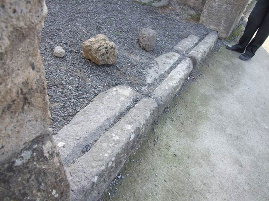 VIII.5.21 Pompeii. December 2007. Threshold or sill, with grooves for shutters.