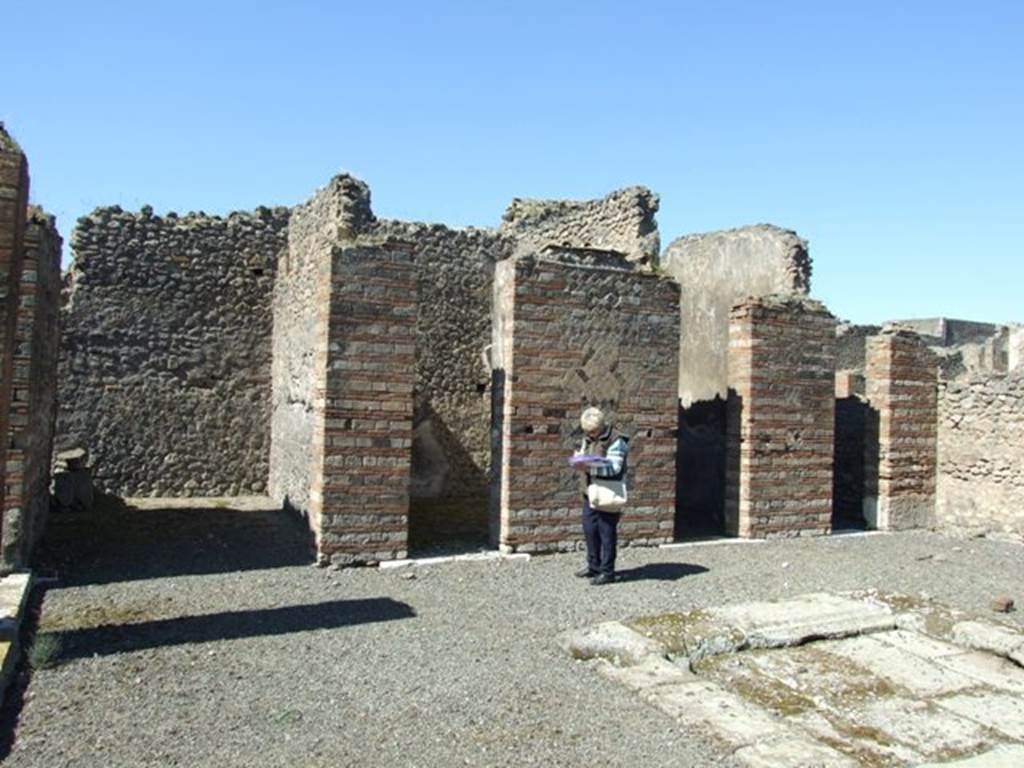 VIII.5.28 Pompeii.  March 2009.  Looking west across Room 1, Atrium, towards Rooms 6, 7, 8 and 9.