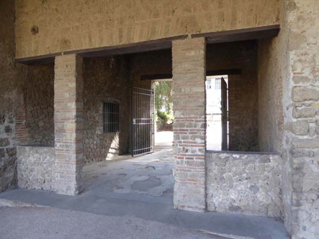 VIII.7.16 Pompeii. October 2014. Looking towards exterior south side of exedra, now an entrance/exit. Photo courtesy of Michael Binns. 
