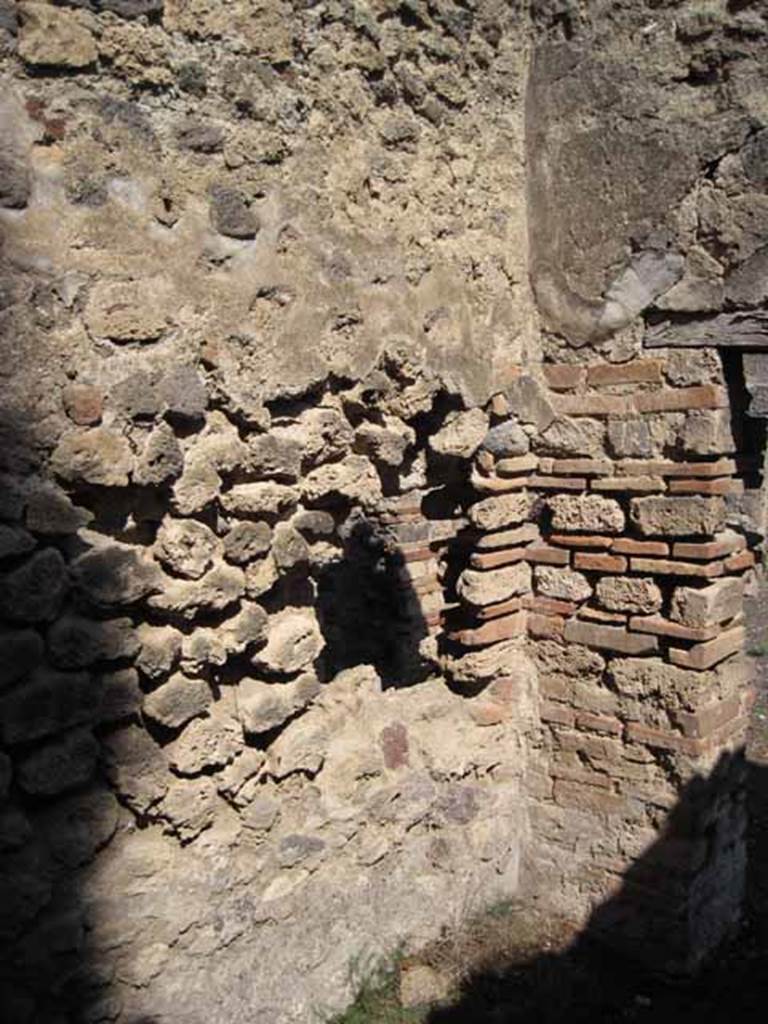VIII.7.26 Pompeii. September 2010. North wall and north-east corner of second room on west side of atrium. Photo courtesy of Drew Baker.
