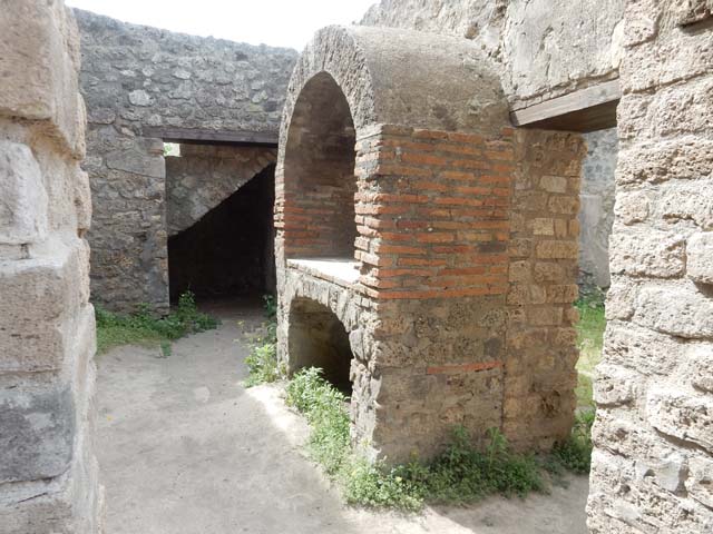 VIII.7.28 Pompeii. May 2017. Looking south into Priest’s Kitchen. Photo courtesy of Buzz Ferebee.
