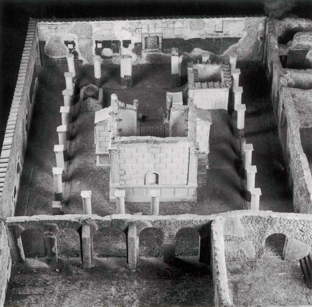 VIII.7.28 Pompeii. Looking east, across cork model of temple made by Giovanni Altieri in 1784. The pit is at the top left inside the columns.
The also shows the pit enclosed by four walls with pitched roof ends.
Now in Medelhavsmuseet, Stockholm, Sweden, inventory number NM Drh Sk 281. Now deaccessioned.
Use subject to Creative Commons Attribution-NonCommercial-NoDerivatives 4.0 International CC BY-NC-ND 4.0
See http://collections.smvk.se/carlotta-mhm/web/object/4072359
See Kockel V., 2004. Towns and Tombs: Three-Dimensional Documentation of Archaeological Sites in The Kingdom of Naples in the Late Eighteenth and Early Nineteenth Centuries, fig. 1.

