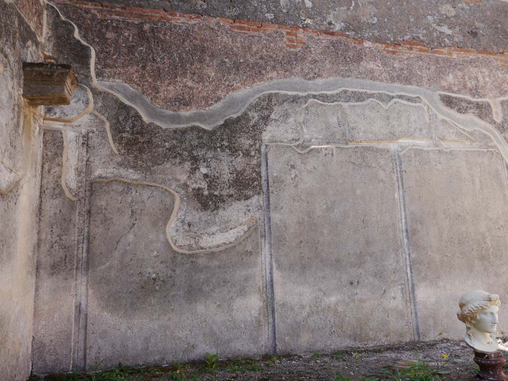 VIII.7.28 Pompeii. September 2018. Looking towards south wall in south-west corner.
Foto Anne Kleineberg, ERC Grant 681269 DÉCOR.
