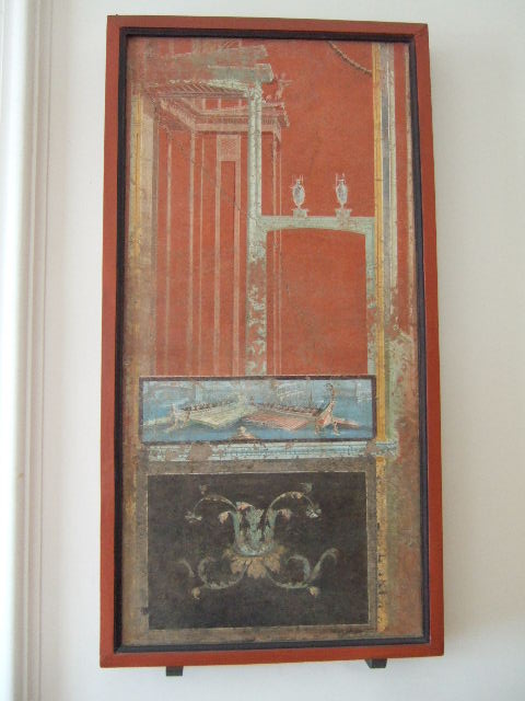 VIII.7.28 Pompeii. April 2019. Painted panel complete with base panel from south portico.
Now in Naples Archaeological Museum. Inventory number 8528.
Photo courtesy of Rick Bauer.
