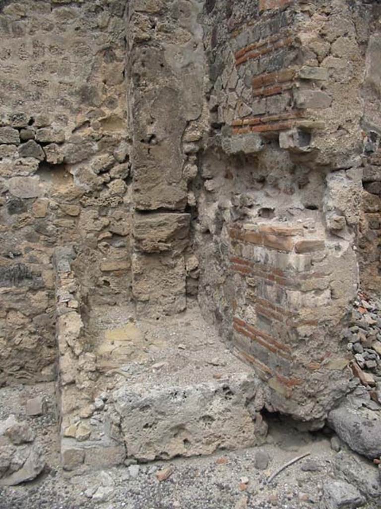 IX.1.6 Pompeii. May 2003. Remains of hearth in north-east corner. Photo courtesy of Nicolas Monteix.


