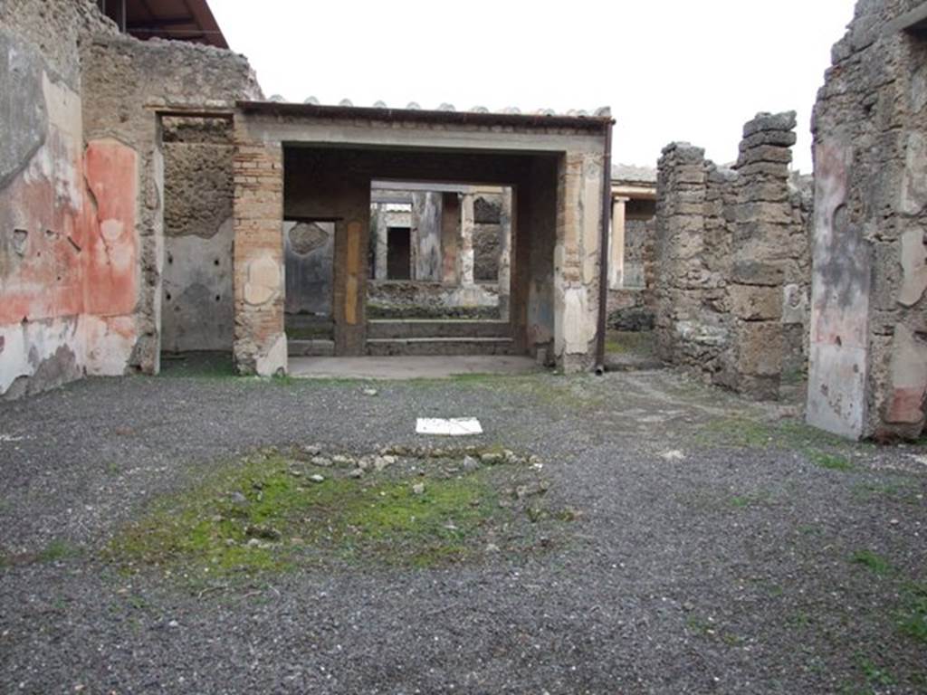 IX.1.22 Pompeii. December 2007. Room 1, atrium with household shrine in south-east corner.