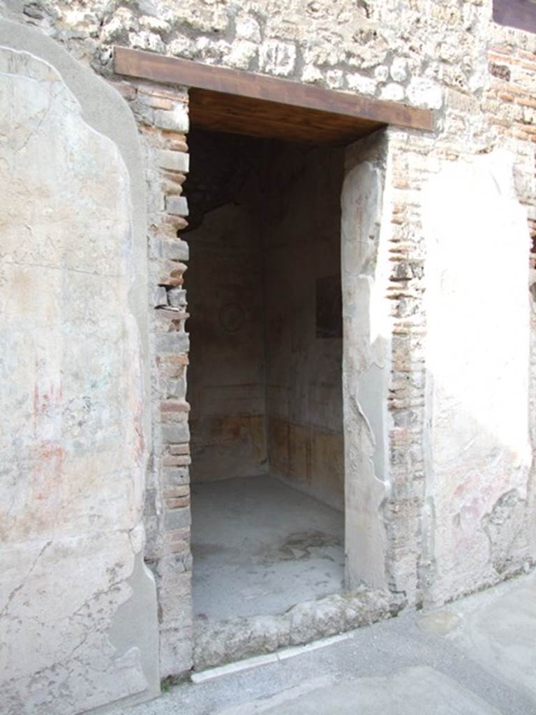 IX.3.5 Pompeii. October 2020. Room 5, looking north through doorway. Photo courtesy of Klaus Heese. 