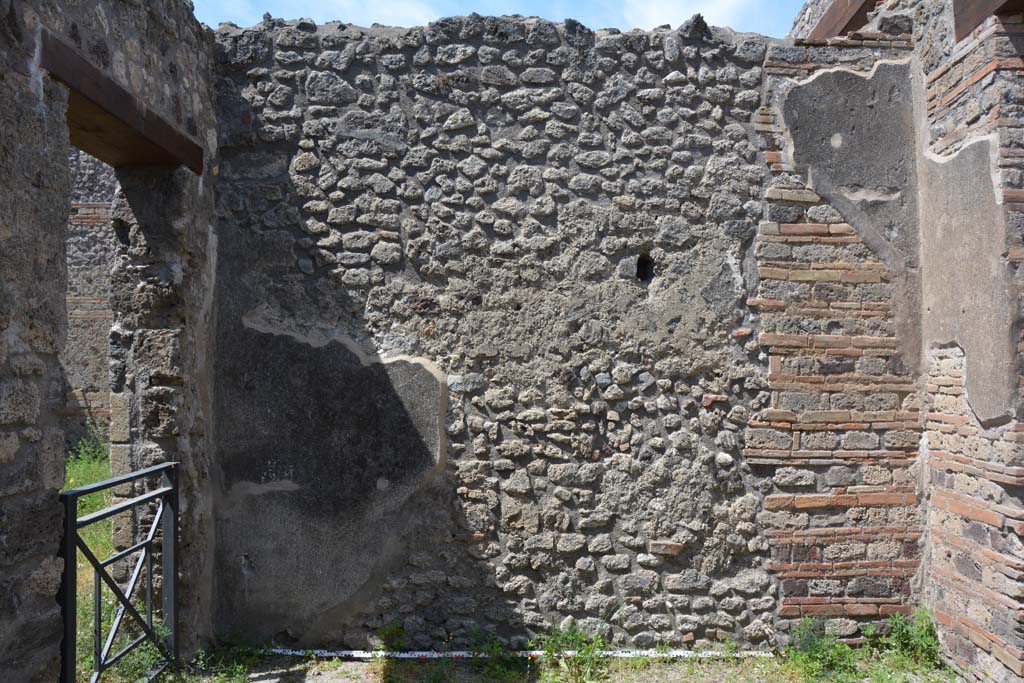 IX.5.3 Pompeii. May 2017. West wall in south-west corner.
Foto Christian Beck, ERC Grant 681269 DÉCOR.
