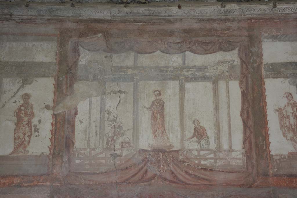IX.5.6 Pompeii. May 2017. Room i, upper east wall, detail from above central panel.        
Foto Christian Beck, ERC Grant 681269 DCOR.
