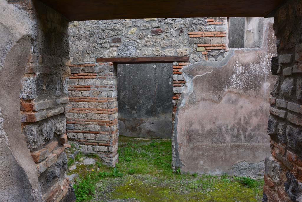 IX.5.6 Pompeii. March 2017. Room o, looking east towards doorway from across room n.  
Foto Christian Beck, ERC Grant 681269 DCOR.
