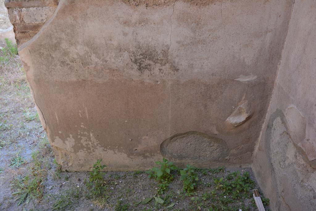 IX.5.6 Pompeii. May 2017. Room p, west wall in north-west corner.
Foto Christian Beck, ERC Grant 681269 DCOR.
