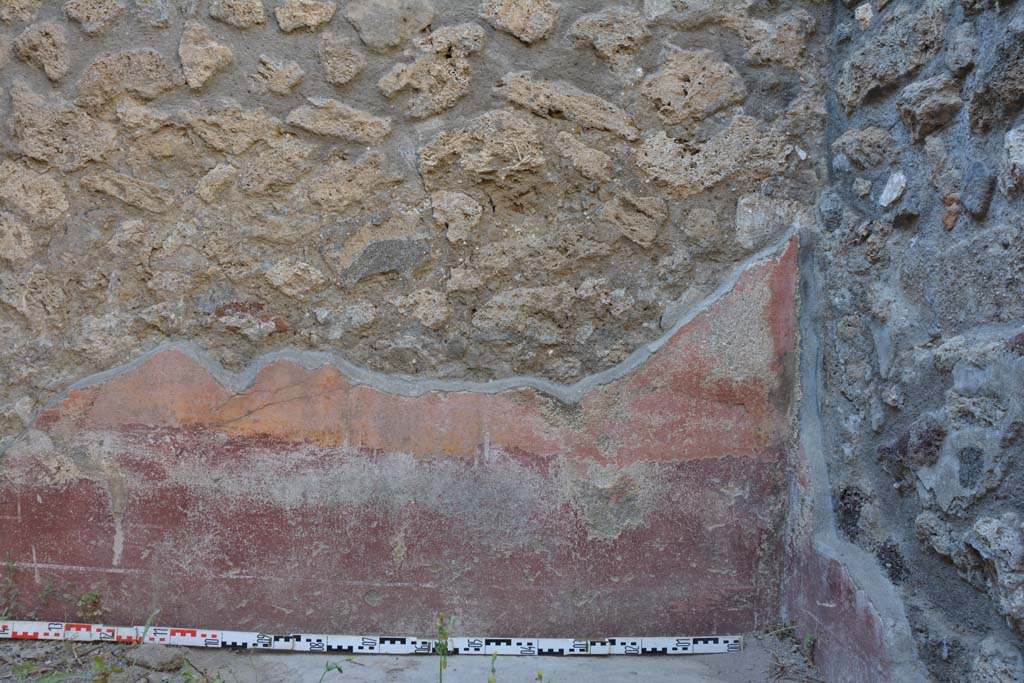 IX.5.6 Pompeii. May 2017. Room f, north wall at east end in north-east corner. 
Foto Christian Beck, ERC Grant 681269 DCOR.

