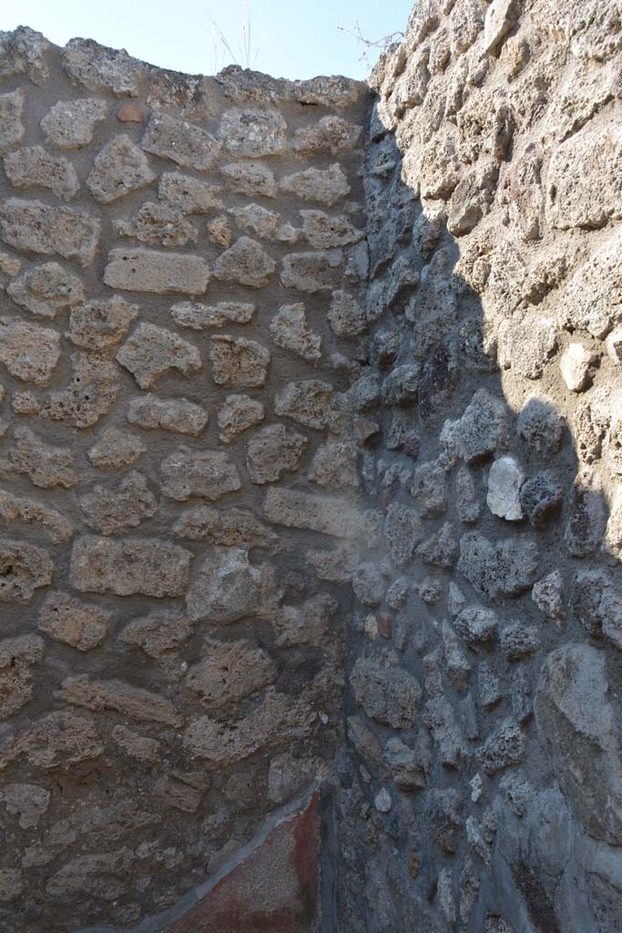 IX.5.6 Pompeii. May 2017. Room f, upper north-east corner. 
Foto Christian Beck, ERC Grant 681269 DCOR.

