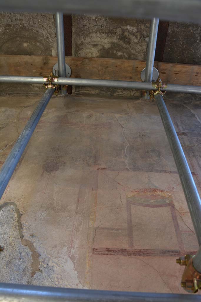 IX.5.6 Pompeii. May 2017. Room k, (west side), upper north wall towards east end.  
Foto Christian Beck, ERC Grant 681269 DCOR.

